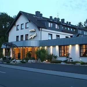 Spiegel 4*, Colonia Alemania